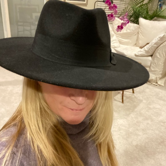 NWT black felt hat main image 6